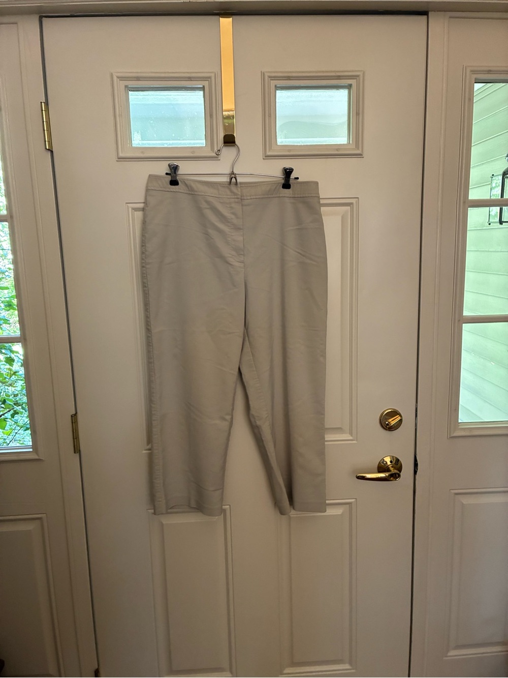 Women's Cropped Straight-Leg Pants in Light beige